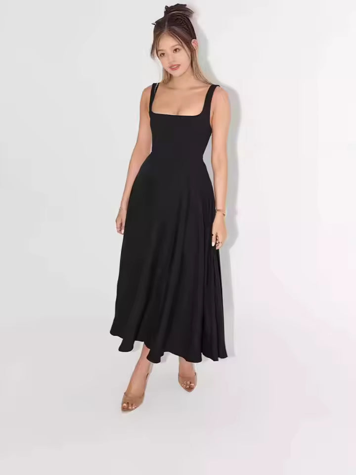 Valentina – Ausgestelltes Midikleid
