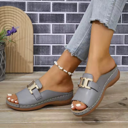 Clarisse – Komfort-Pantolette mit goldenem Detail