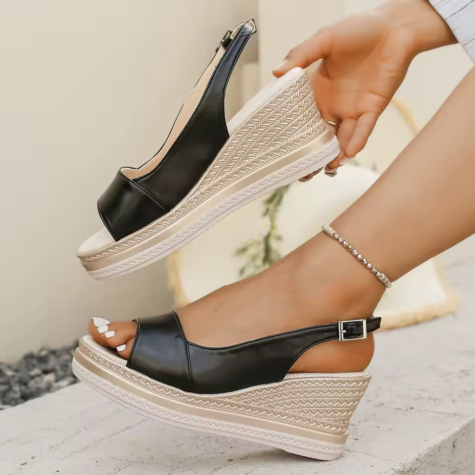 Eloá – Elegante Keilsandalette